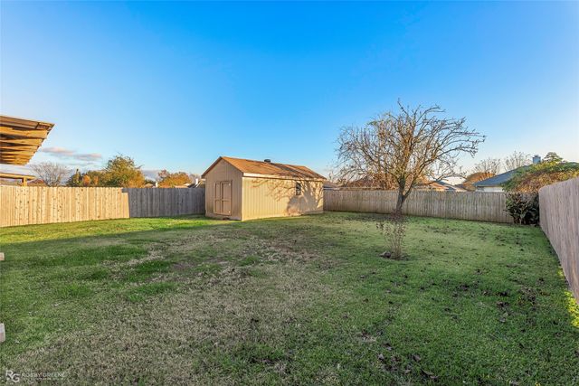 2214 Kirby Smith Drive, Bossier City, LA 71112