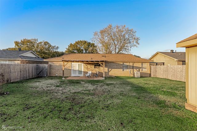 2214 Kirby Smith Drive, Bossier City, LA 71112