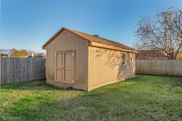 2214 Kirby Smith Drive, Bossier City, LA 71112