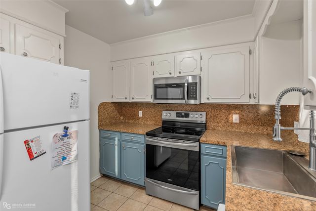 2214 Kirby Smith Drive, Bossier City, LA 71112