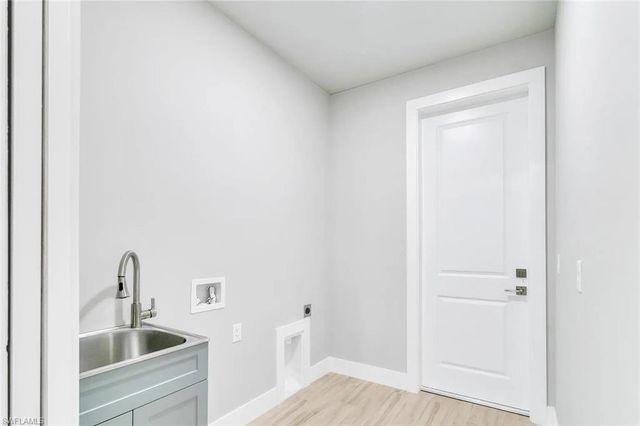 1335 NW 3rd TER, Cape Coral, FL 33993