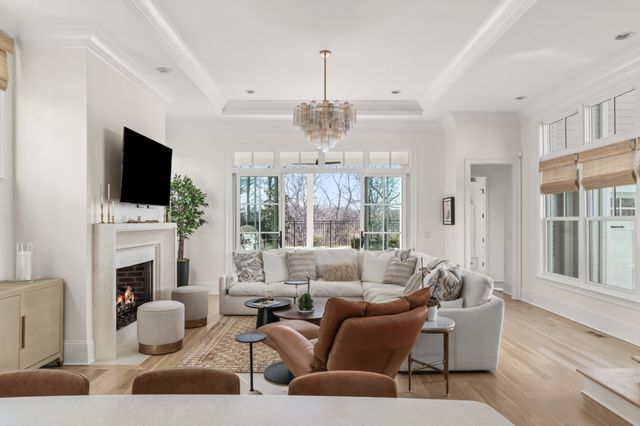 155 Splendor Ridge Dr, Franklin, TN 37064