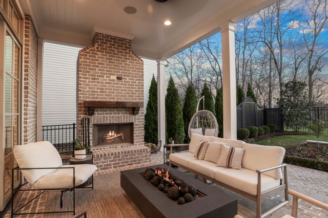 155 Splendor Ridge Dr, Franklin, TN 37064