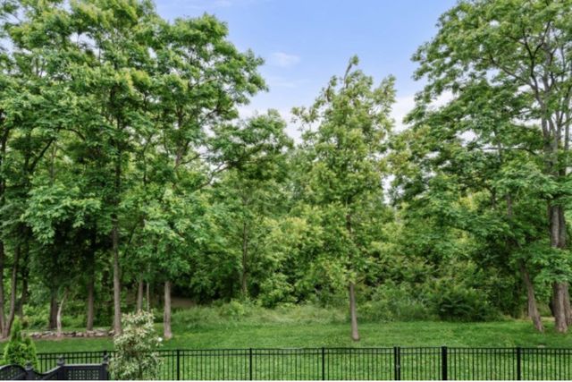 155 Splendor Ridge Dr, Franklin, TN 37064