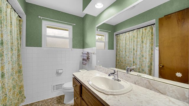 3509 41st Place, Highland, IN 46322