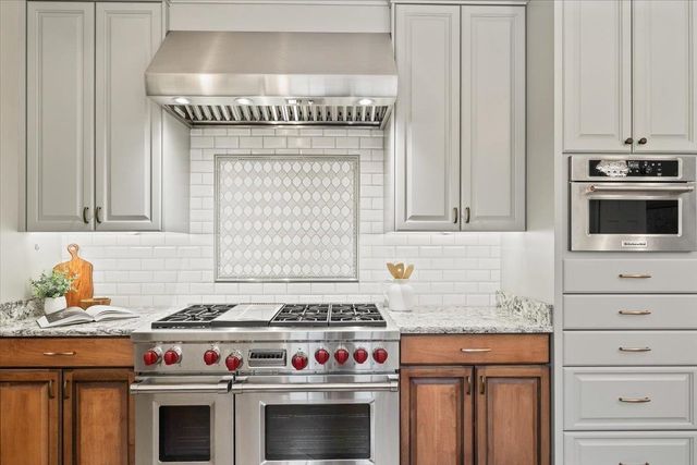 2395 KIRBY RD, Memphis, TN 38119