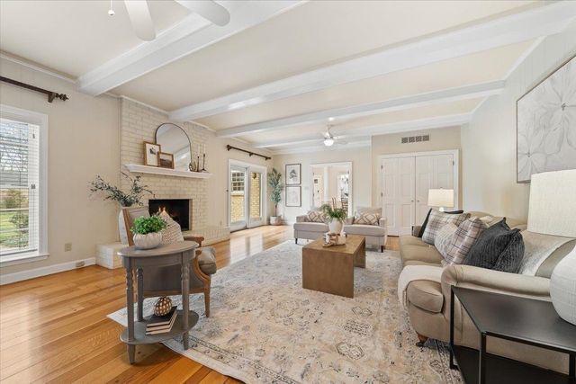 2395 KIRBY RD, Memphis, TN 38119