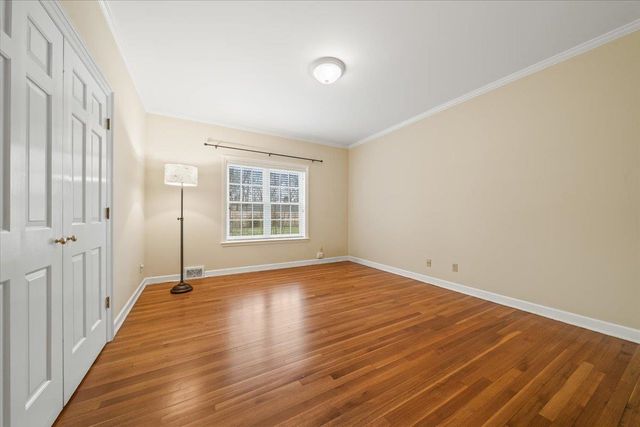 2395 KIRBY RD, Memphis, TN 38119