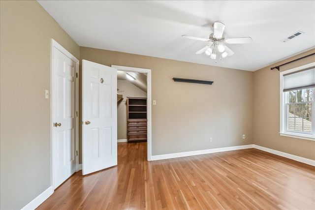 2395 KIRBY RD, Memphis, TN 38119