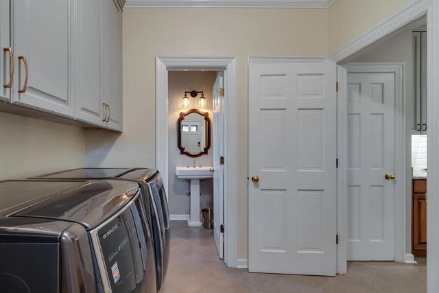 2395 KIRBY RD, Memphis, TN 38119