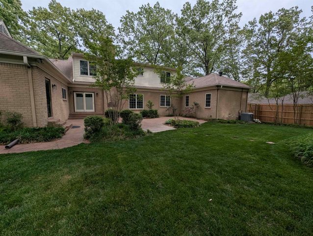 2395 KIRBY RD, Memphis, TN 38119