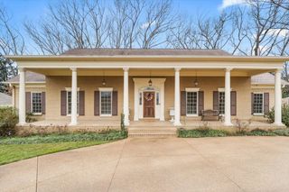 2395 KIRBY RD, Memphis, TN 38119