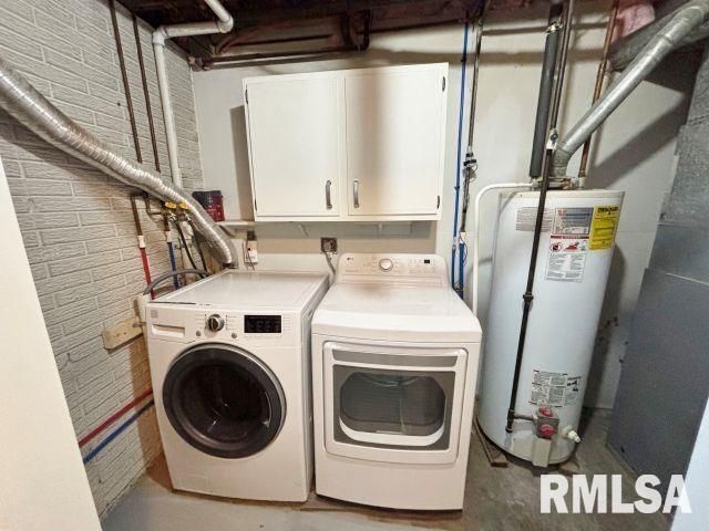 107 Park Lane Circle, Eldridge, IA 52748