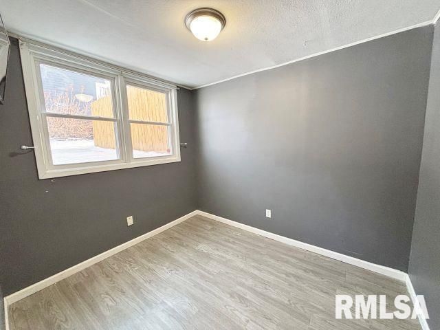 107 Park Lane Circle, Eldridge, IA 52748