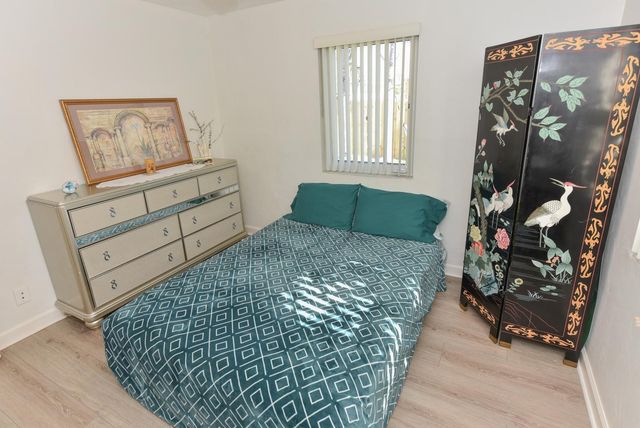 727 Bunker Road, West Palm Beach, FL 33405