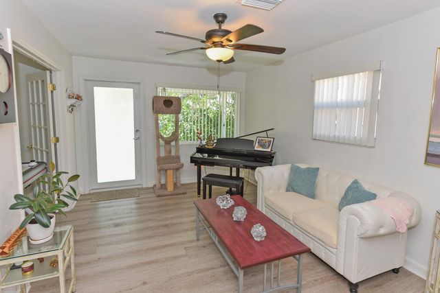 727 Bunker Road, West Palm Beach, FL 33405