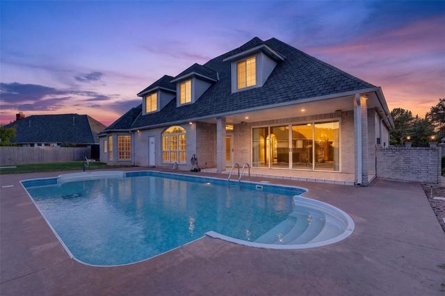 12116 Long Lake Boulevard, Oklahoma City, OK 73170