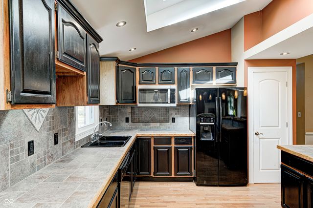 2800 S County Road 475 E, Plainfield, IN 46168