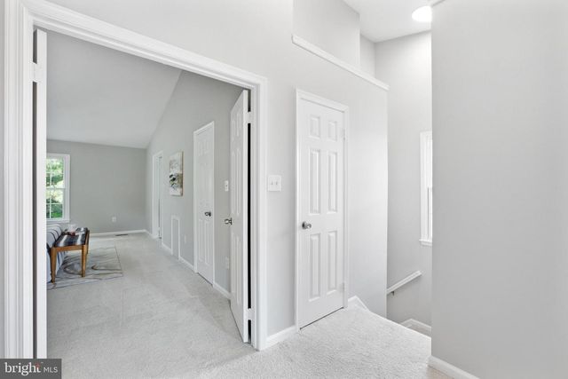 6028 LOGANWOOD DR, Rockville, MD 20852