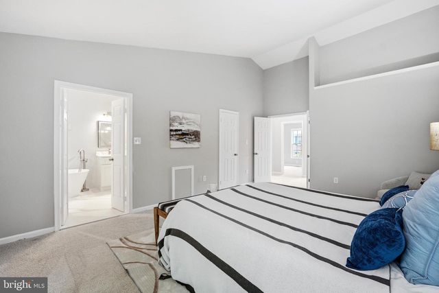6028 LOGANWOOD DR, Rockville, MD 20852