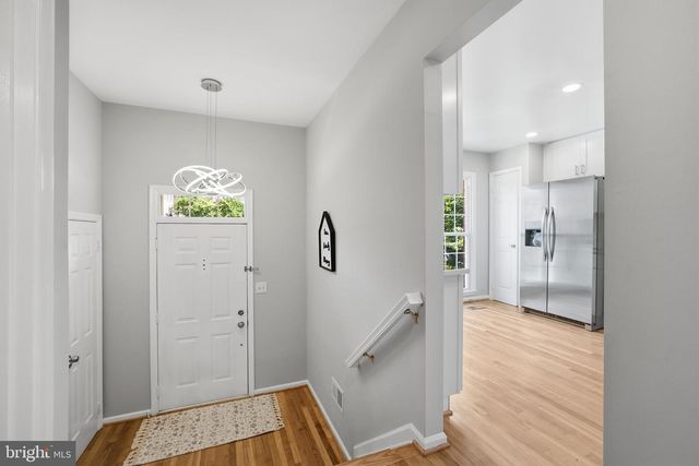 6028 LOGANWOOD DR, Rockville, MD 20852