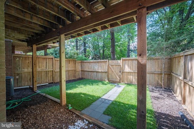 6028 LOGANWOOD DR, Rockville, MD 20852