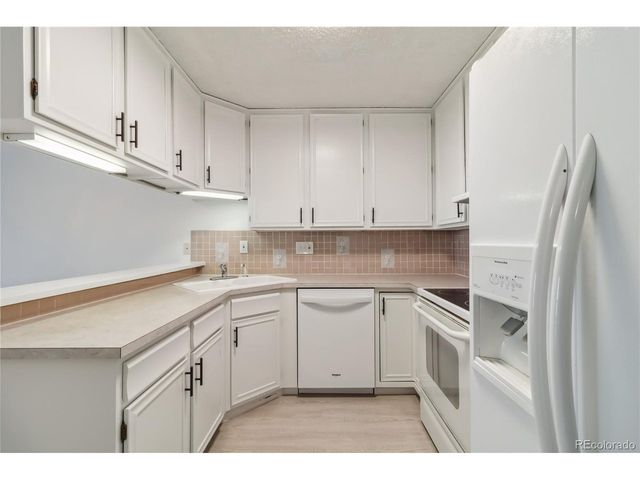 3470 S Poplar St 102, Denver, CO 80224