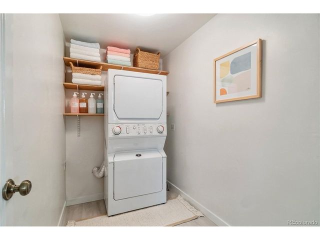 3470 S Poplar St 102, Denver, CO 80224