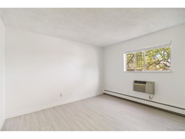 3470 S Poplar St 102, Denver, CO 80224