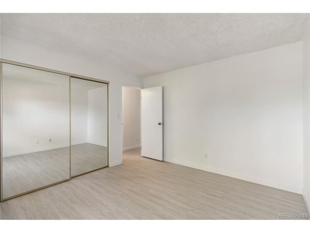 3470 S Poplar St 102, Denver, CO 80224