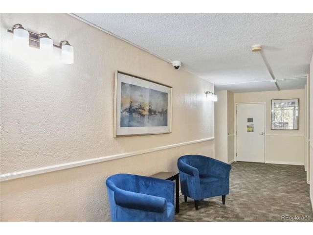 3470 S Poplar St 102, Denver, CO 80224