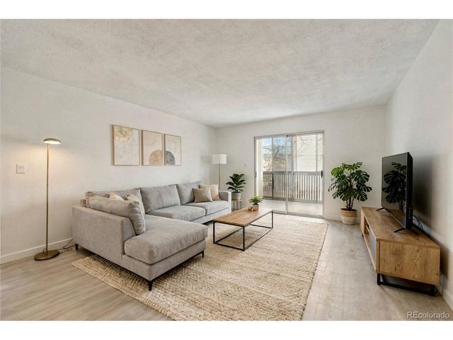 3470 S Poplar St 102, Denver, CO 80224