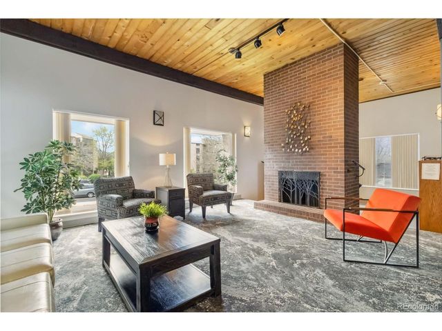 3470 S Poplar St 102, Denver, CO 80224