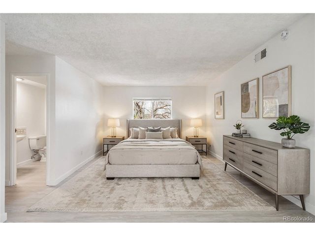 3470 S Poplar St 102, Denver, CO 80224