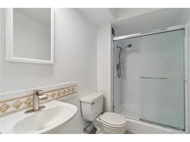 3470 S Poplar St 102, Denver, CO 80224