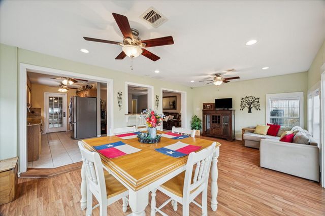 6319 Crestside Drive, Pasadena, TX 77505