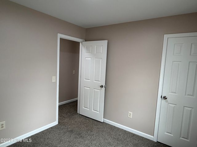 102 Fletcher Place, Greenville, NC 27858