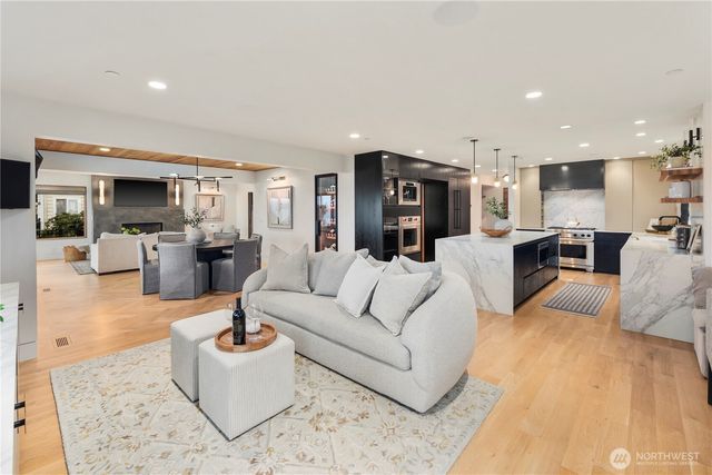 3323 9th Avenue Ct NW, Gig Harbor, WA 98335