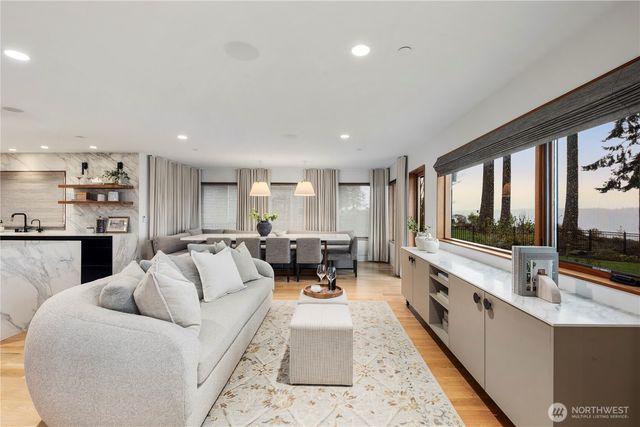 3323 9th Avenue Ct NW, Gig Harbor, WA 98335