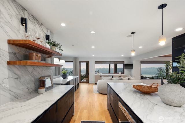 3323 9th Avenue Ct NW, Gig Harbor, WA 98335