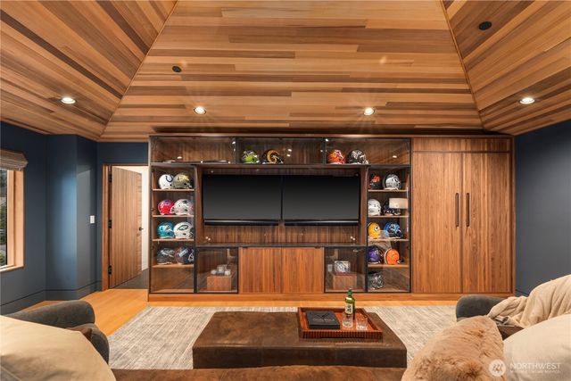 3323 9th Avenue Ct NW, Gig Harbor, WA 98335