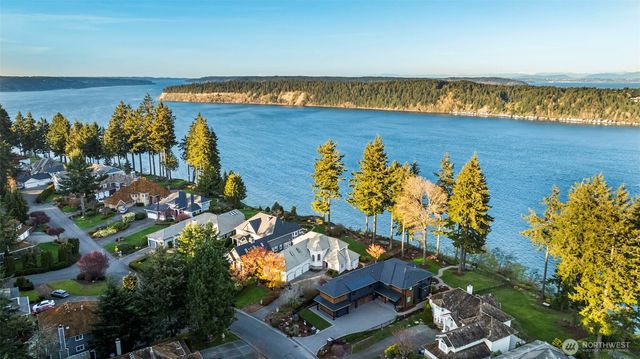 3323 9th Avenue Ct NW, Gig Harbor, WA 98335