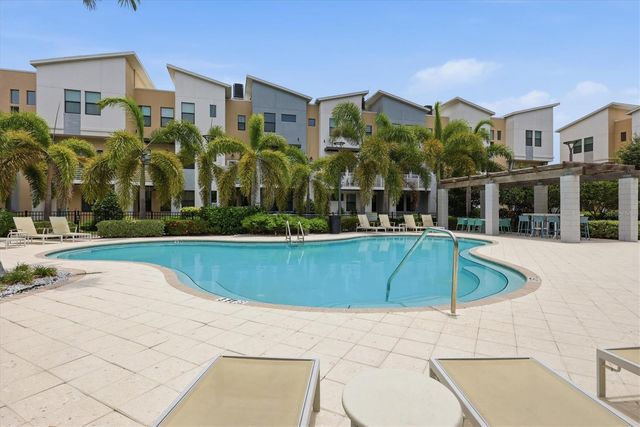 2551 11TH PL N, St Petersburg, FL 33713