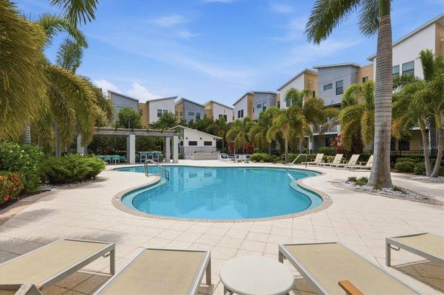 2551 11TH PL N, St Petersburg, FL 33713