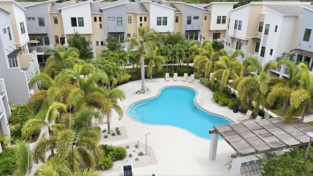 2551 11TH PL N, St Petersburg, FL 33713
