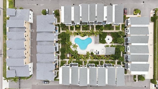 2551 11TH PL N, St Petersburg, FL 33713
