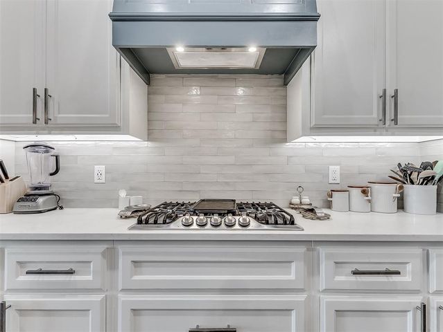 7270 Avondale Lane, Piedmont, OK 73078