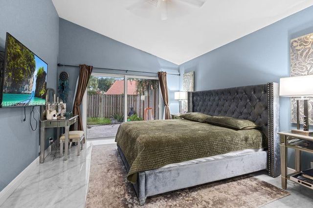 6952 NW 27th Ct 6952, Margate, FL 33063