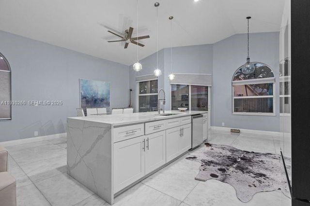 6952 NW 27th Ct 6952, Margate, FL 33063