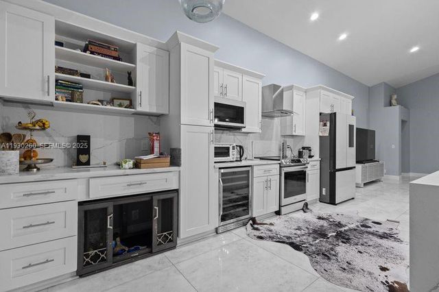 6952 NW 27th Ct 6952, Margate, FL 33063